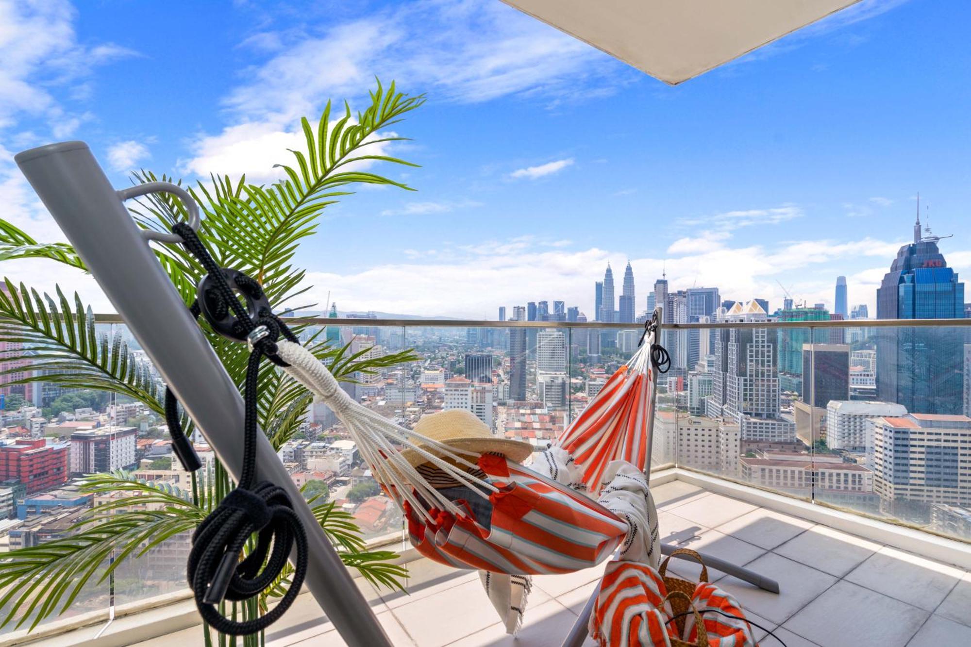 Naibnb In Regalia Residence Kuala Lumpur Ngoại thất bức ảnh